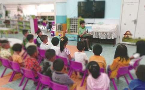 幼儿园小班健康公开课教案《安安全全玩滑梯》含反思